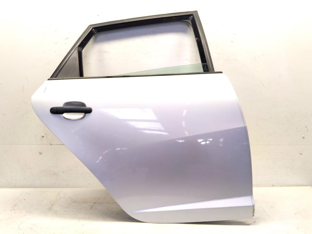 Seat Ibiza ST Kombi 6J Tür hinten rechts LX7W Eissilbermetallic BJ2012