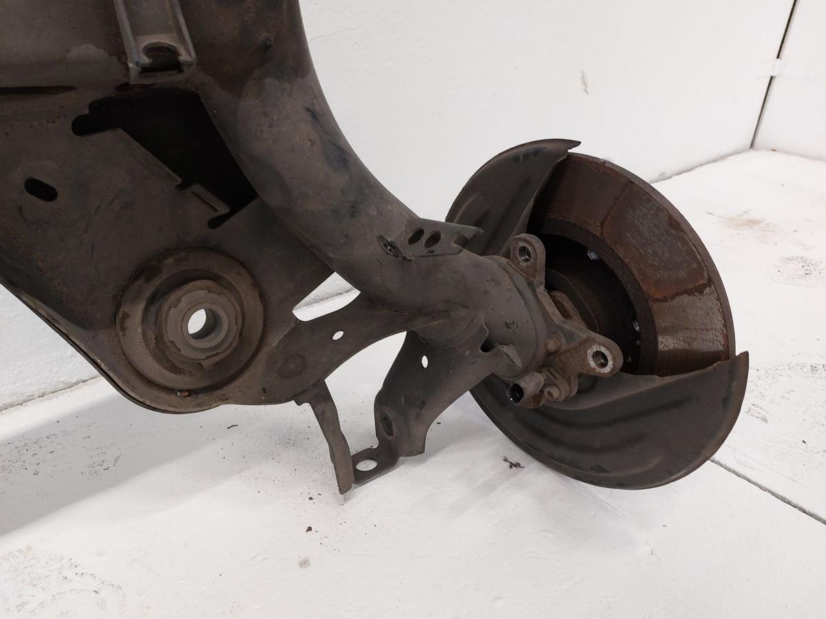 VW Golf 8 VIII CD Variant Hinterachse Achse hinten Achstr&auml;ger OEM Scheibenbremse