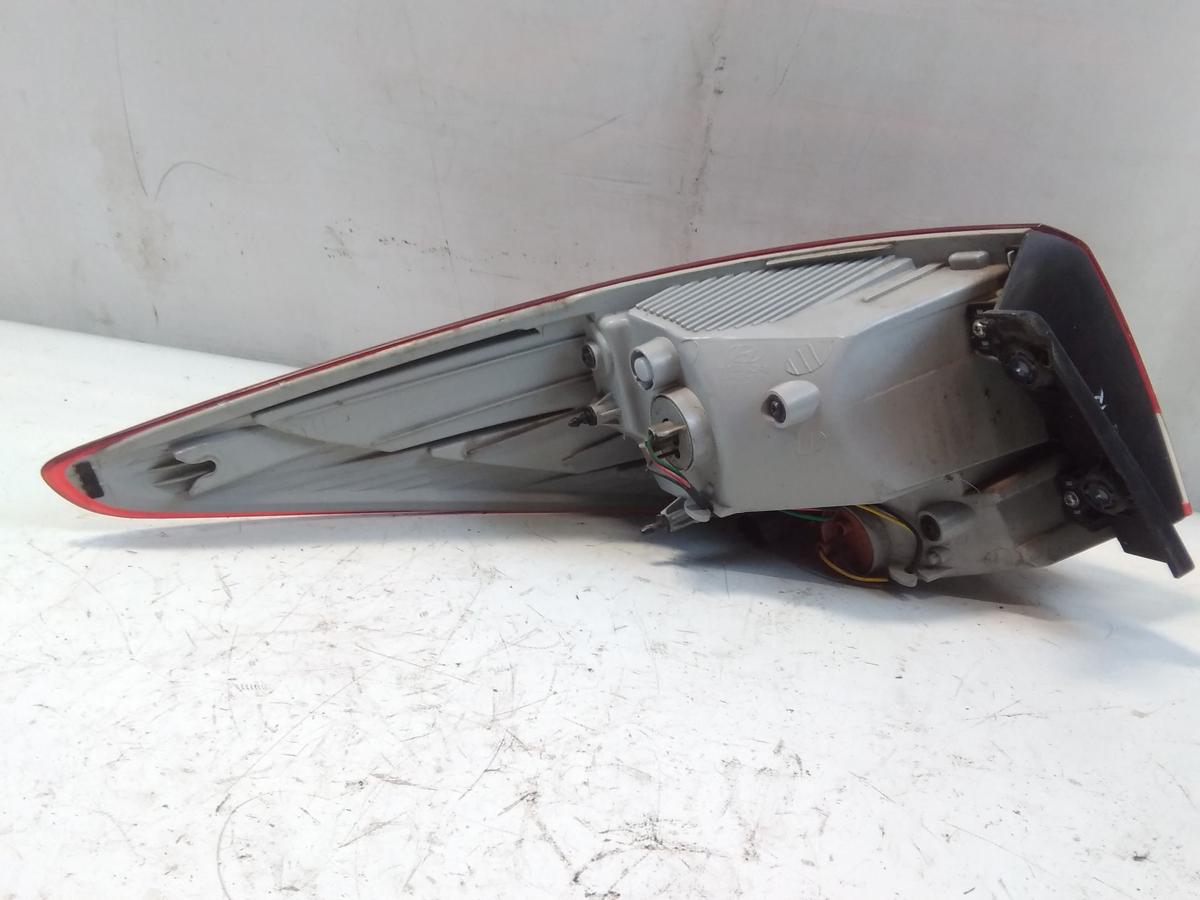 Hyundai IX35 original R&uuml;ckleuchte Heckleuchte rechts Bj.2010 924022Y0