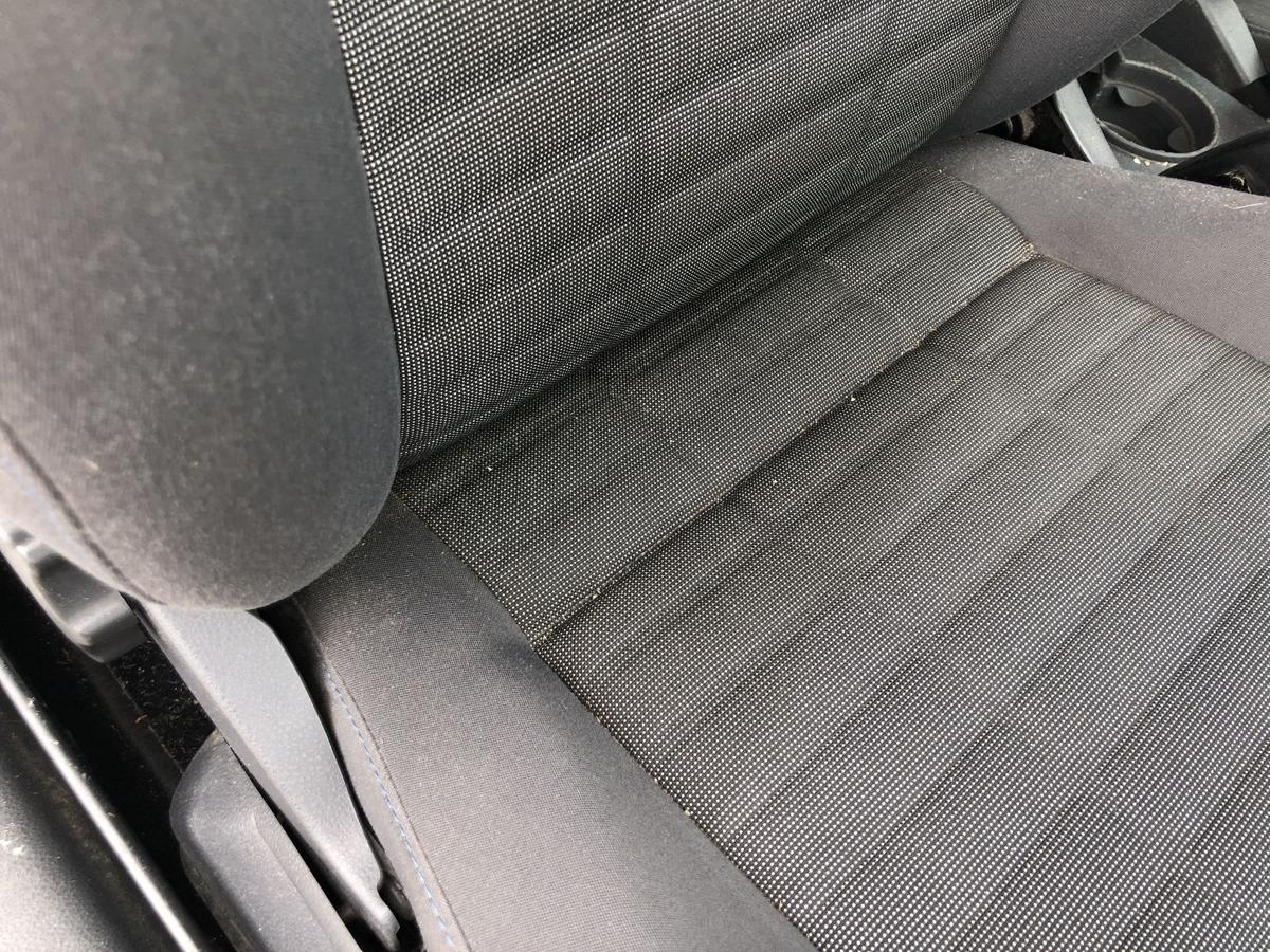 VW Polo 9N3 Sitz vorn rechts Beifahrersitz f&uuml;r 3 t&uuml;rer Stoff Sitzheizung defekt