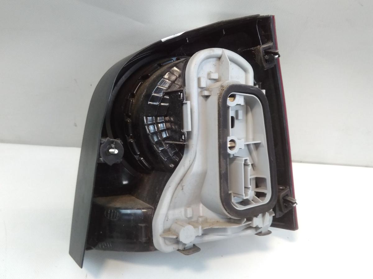 VW Polo 9N3 original R&uuml;ckleuchte Heckleuchte Schlussleuchte links 5t&uuml;rig BJ2006