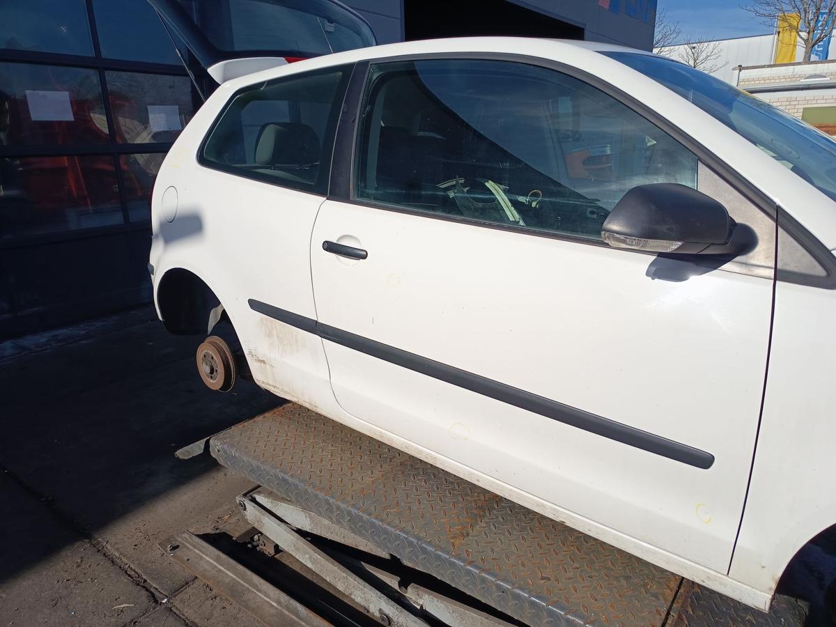 VW Polo 9N3 original T&uuml;r rechts Beifahrer 3t&uuml;rer B9A Candywei&szlig; Bj 2009