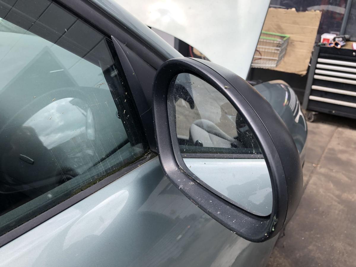Seat Ibiza 6L original Aussenspiegel rechts manuell unlackiert Bj 2003