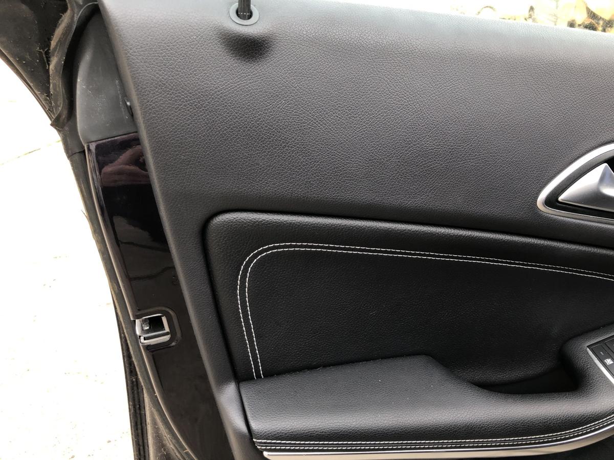 Mercedes CLA C117 bis 16 T&uuml;rverkleidung vorn links Fahrert&uuml;r T&uuml;rpappe Artico