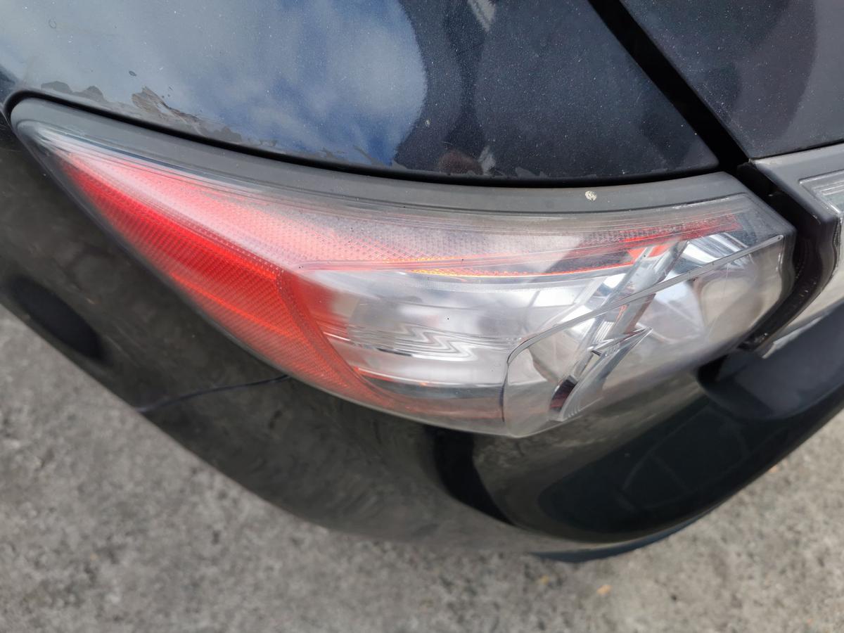Mazda 3 BL Rückleuchte Schlussleuchte Rücklicht hinten aussen links 5 Türer