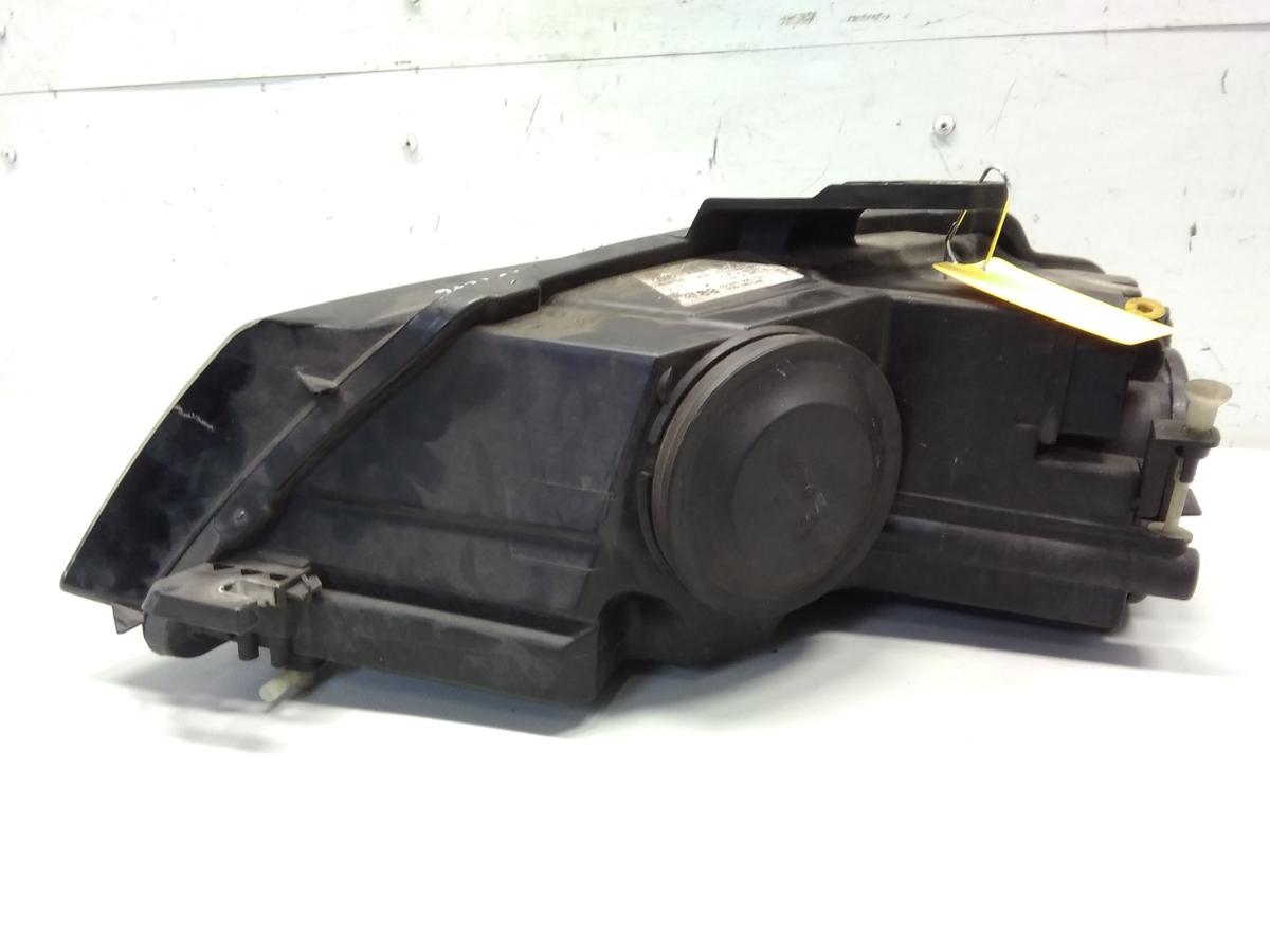 Audi A3 8P orig.Scheinwerfer rechts Facelift Halogen mit LWR BJ2010 Tagfahrlicht