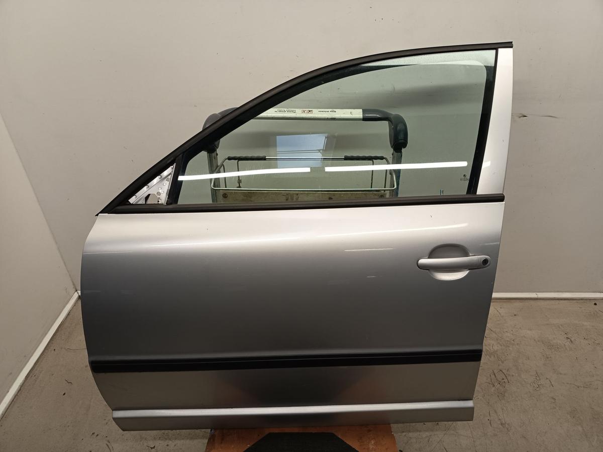 Skoda Superb orig T&uuml;r vorn links Fahrer F7T Diamantsilber met Bj 2003