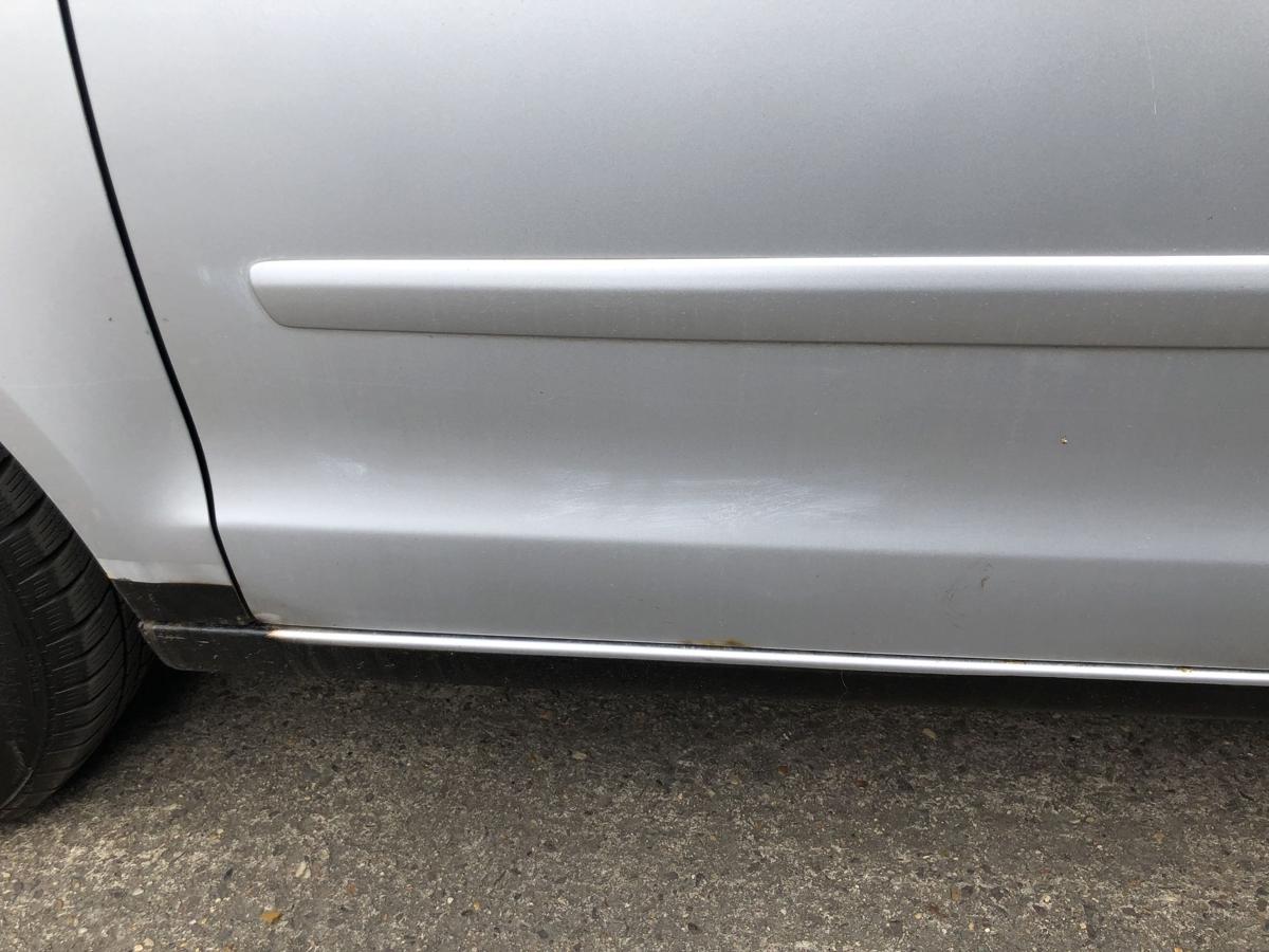 VW Polo 9N3 T&uuml;r vorn links Fahrert&uuml;r nur f&uuml;r 5 t&uuml;rer LA7W Reflexsilber