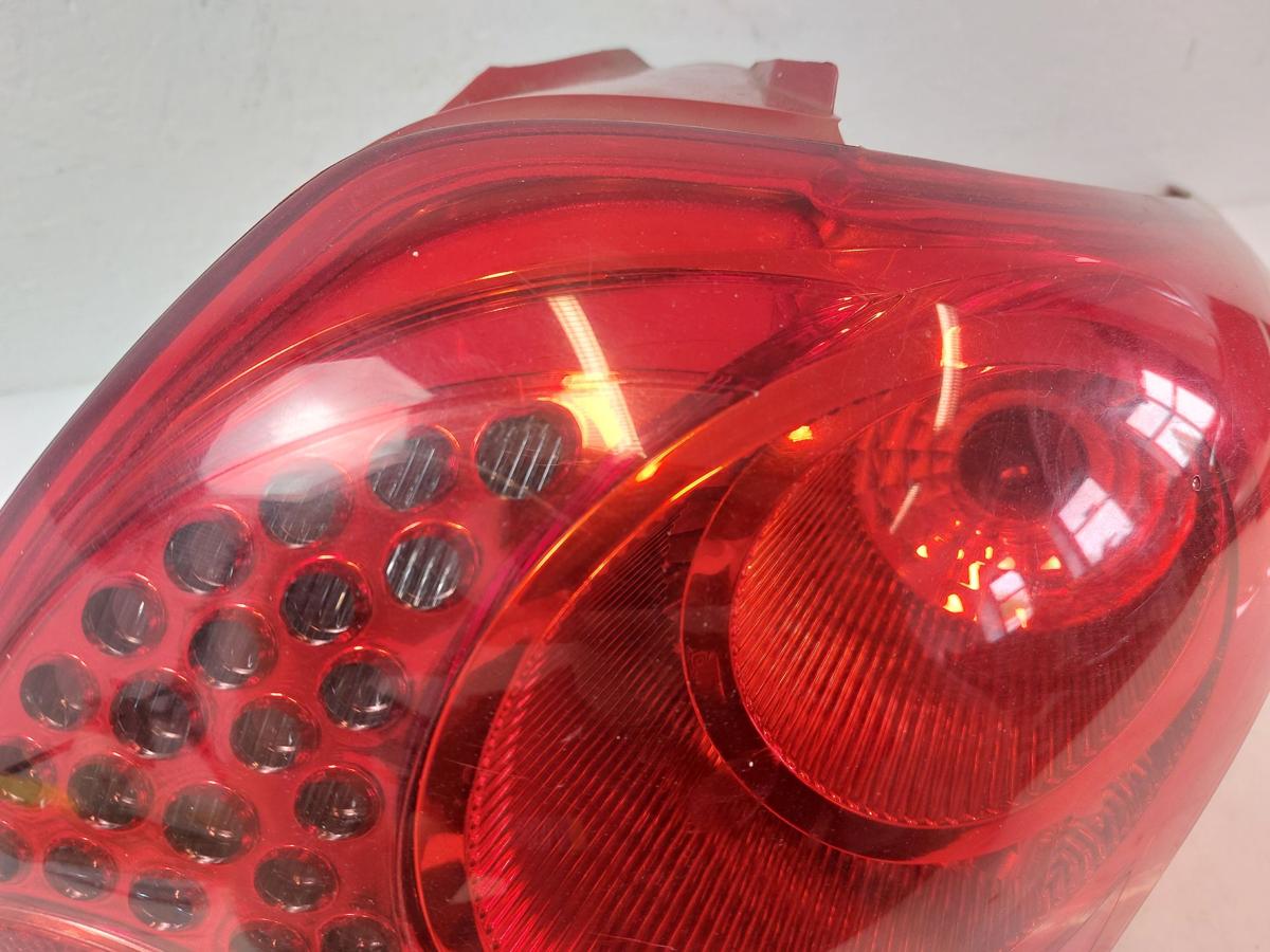 Peugeot 207SW Rückleuchte Schlussleuchte Rücklicht Lampe hinten rechts Kombi SW