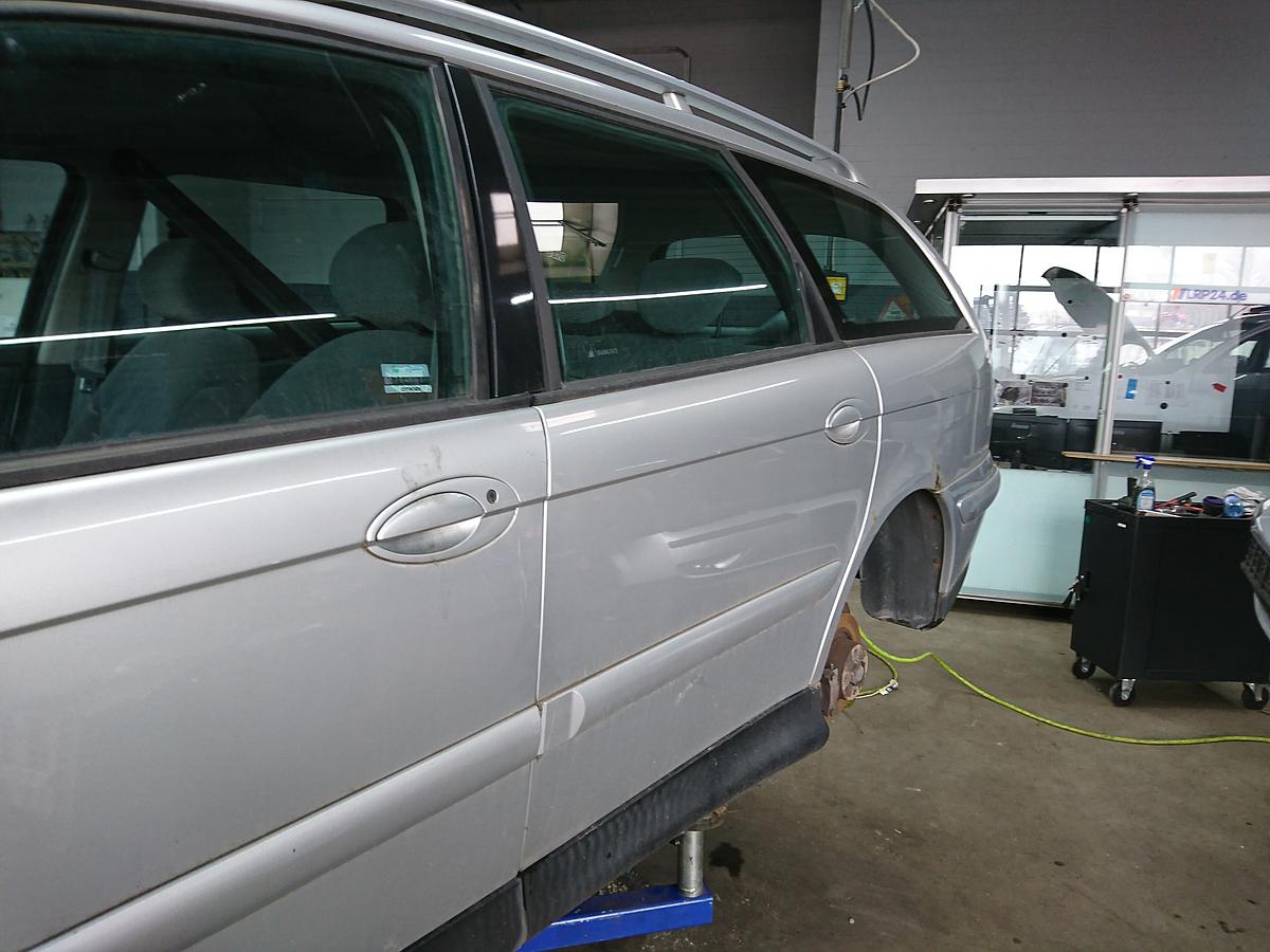 Citroen C5 Kombi orig Tür hinten links EZR Alu grau met vor Facelift Bj 01-04