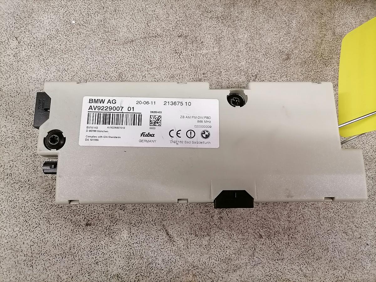 BMW 730D F01 Antennenverstärker AV922900701 BJ2011