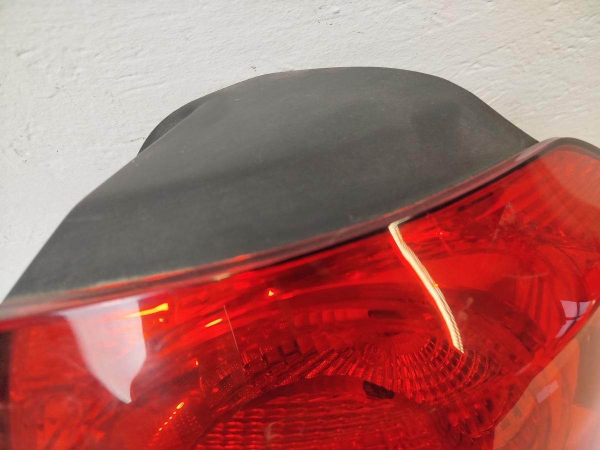 VW Golf VI 6 1K Rückleuchte Schlussleuchte Rücklicht hinten aussen rechts