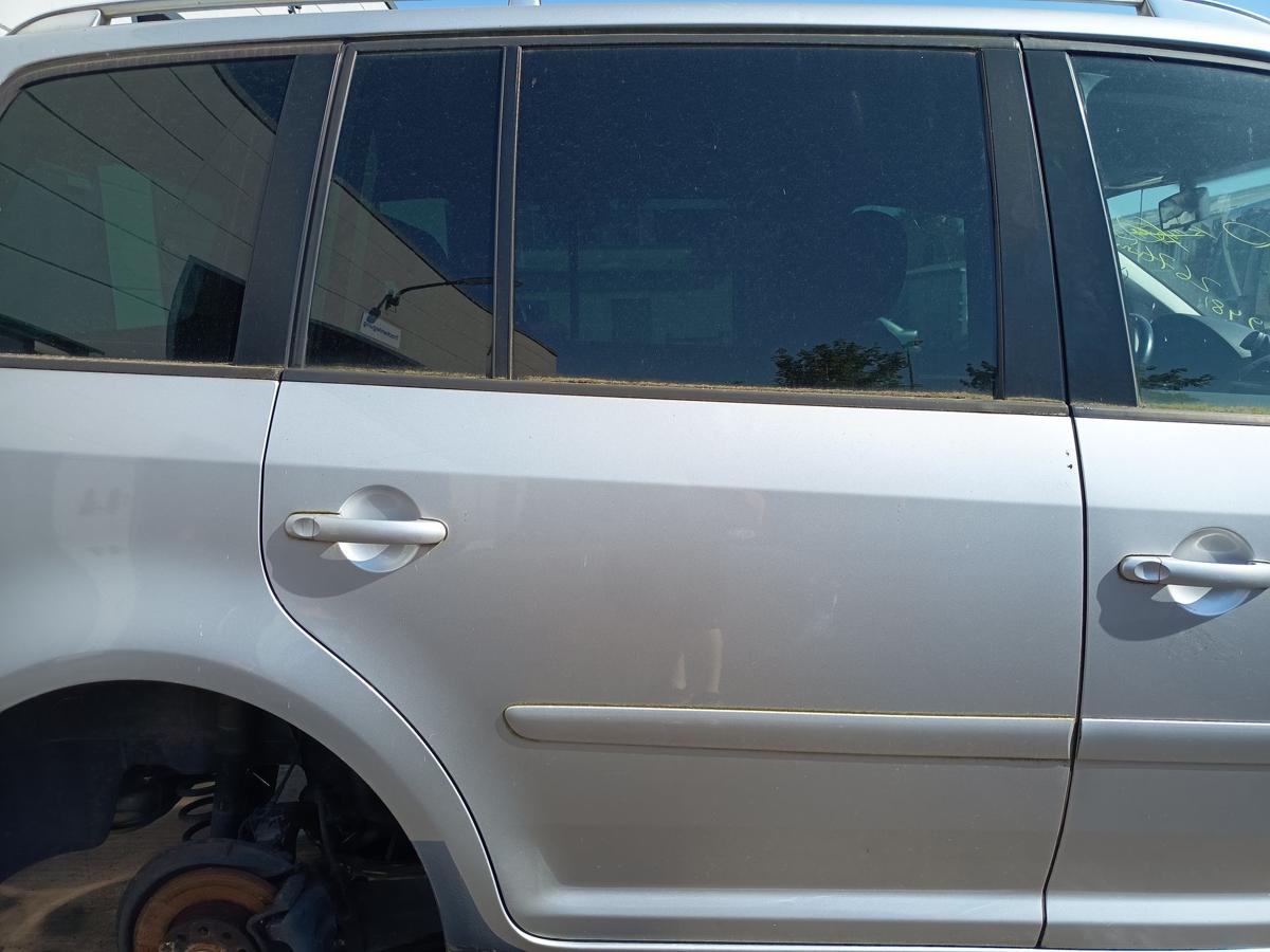 VW Touran 1T original T&uuml;r Roht&uuml;r hinten rechts LA7W Reflexsilber Baujahr 2004