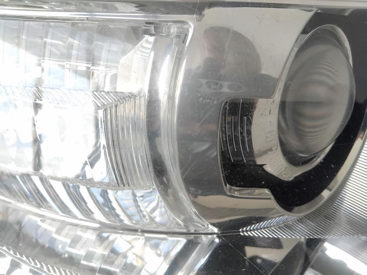 Skoda Fabia 2 5J orig.Scheinwerfer rechts Bi-Halogen Ellipsoid mit LWR BJ2009 Skoda Fabia 2 5J orig.Scheinwerfer rechts Bi-Halogen Ellipsoid mit LWR BJ2009