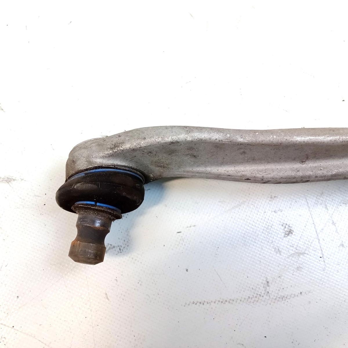 Audi A4 B5 Satz Querlenker Vorderachse rechts oben Bj.1997