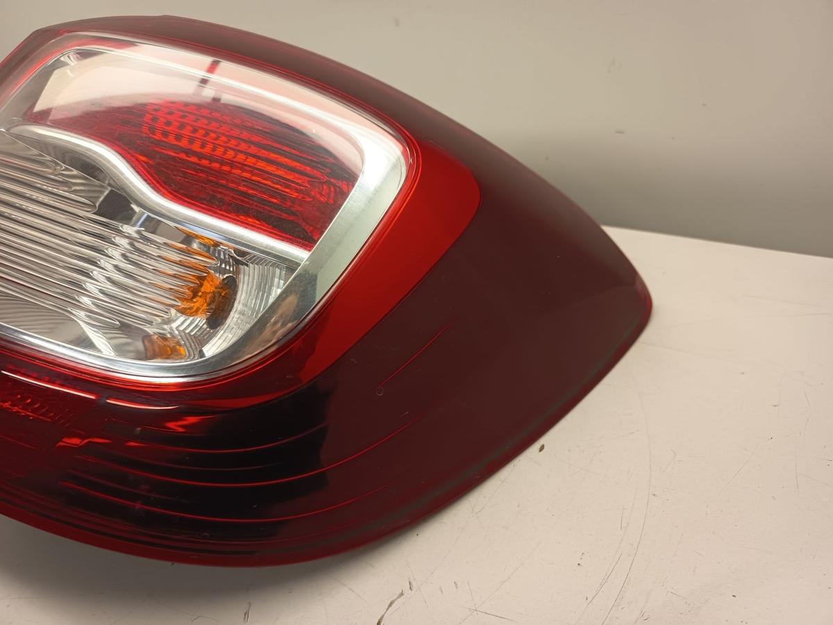 Dacia Sandero II Stepway bis2017 original Rück-Heck-Schlussleuchte rechts Dacia Sandero II Stepway bis2017 original Rück-Heck-Schlussleuchte rechts