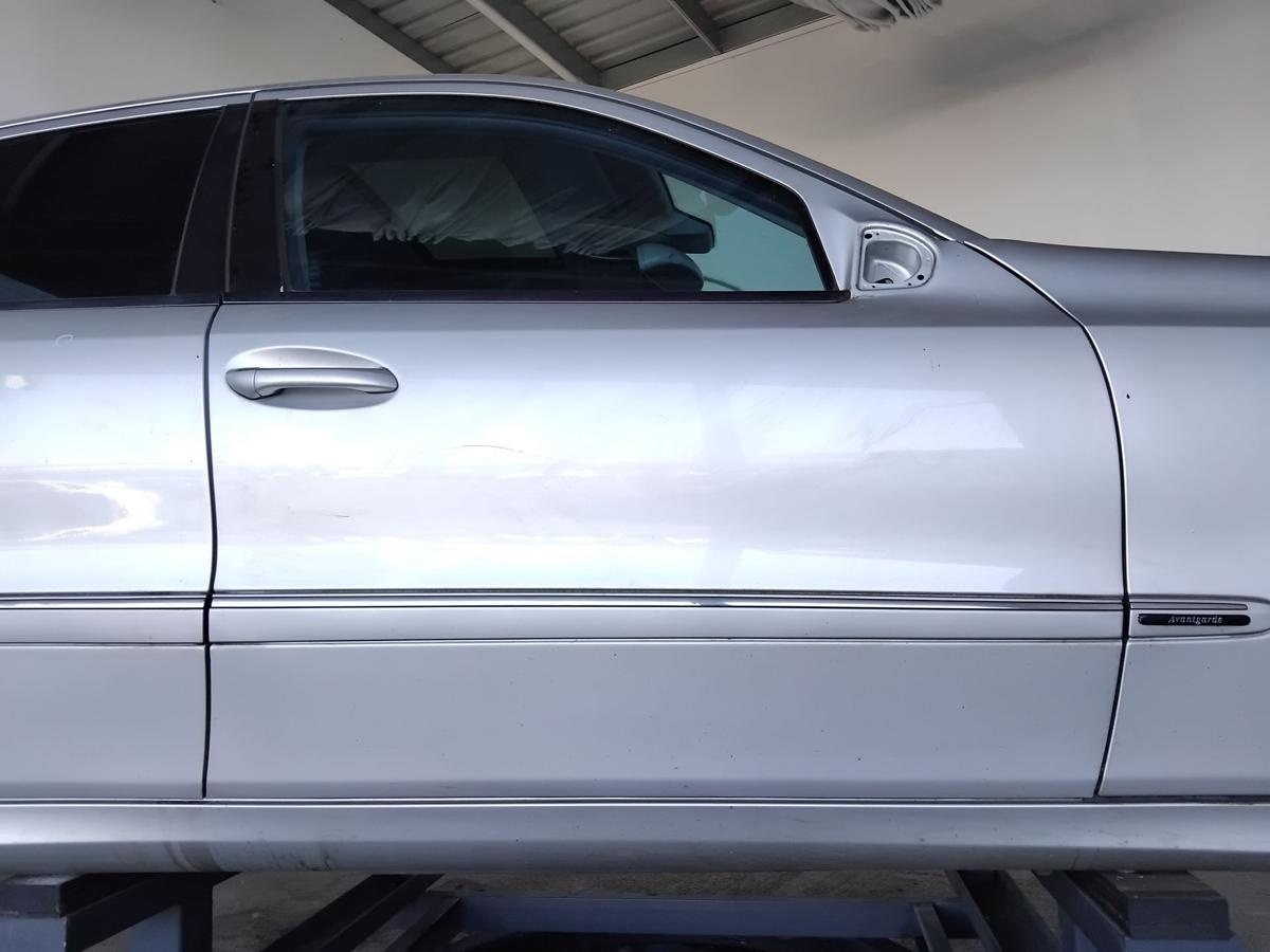 Mercedes E-Klasse 211 T&uuml;r vorn rechts Beifahrert&uuml;r brillantsilber 744 BJ2004