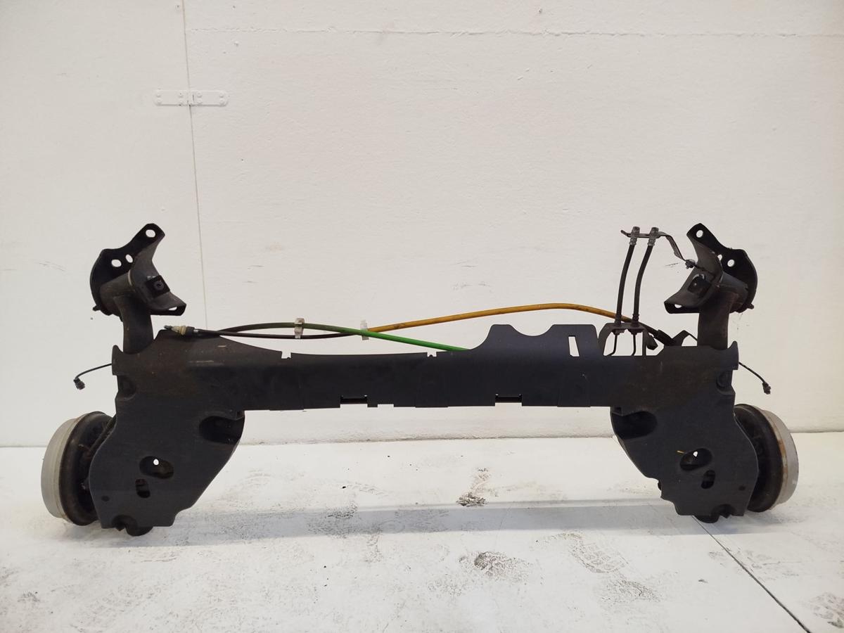 Renault Clio IV X98 TCe90 Hinterachse Achse hinten Achsträger Trommelbremse ABS