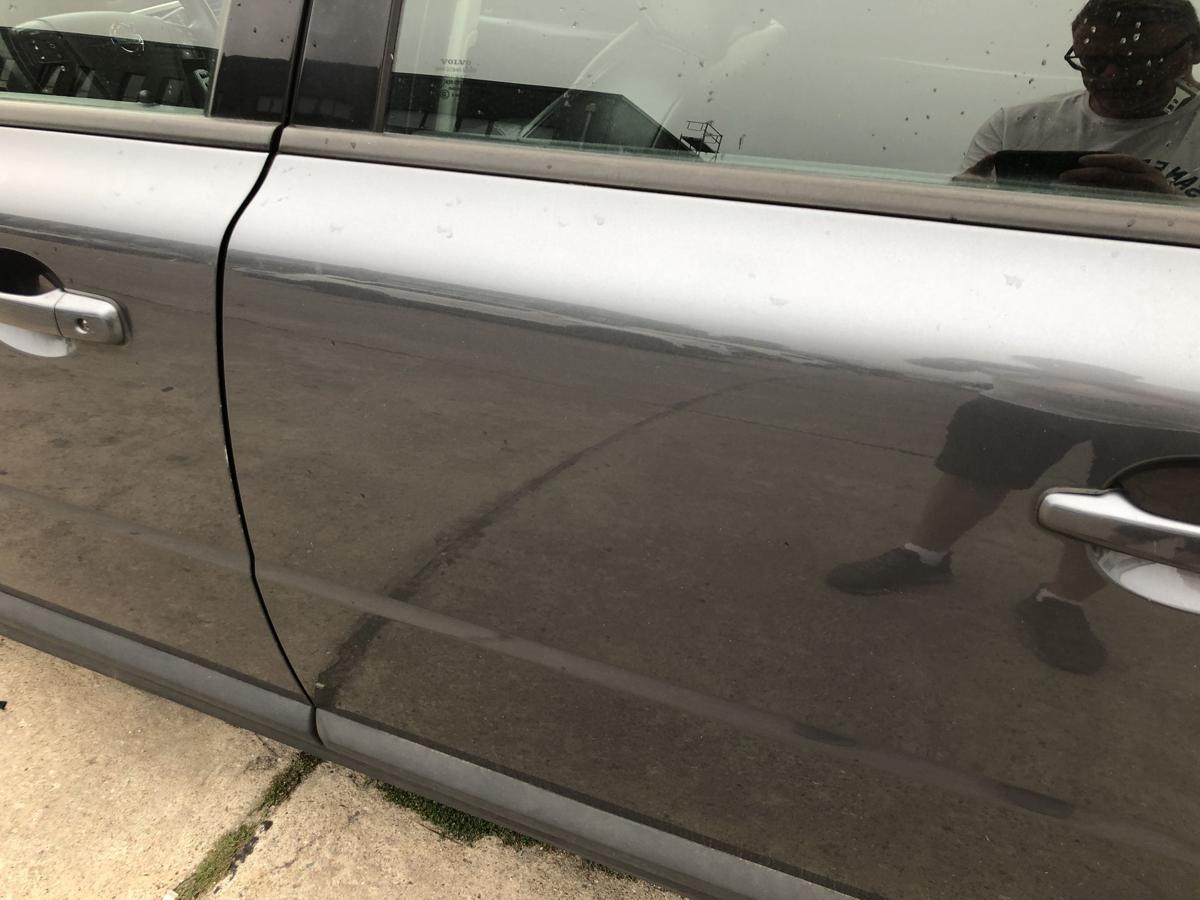 Volvo V70 Typ B T&uuml;r hinten links Fondt&uuml;r im Rohbau 45500 Titanium Grey Metallic