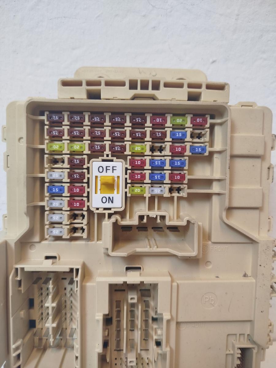 Hyundai i30 PD Mild Hybrid Sicherungskasten Sicherungstr&auml;ger Relaiskaste