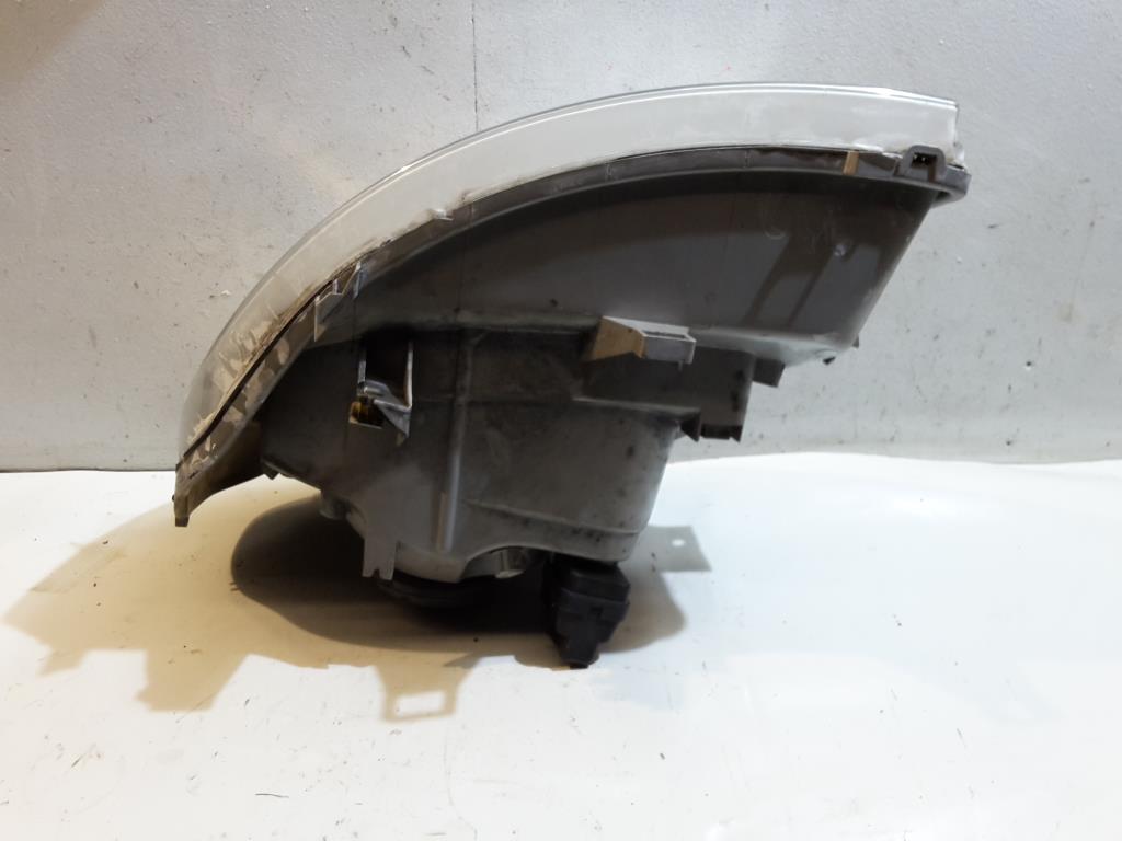 Renault Trafic 2 BJ 2006 Scheinwerfer vorn rechts 01-06 Lampe 7700311372 91165720