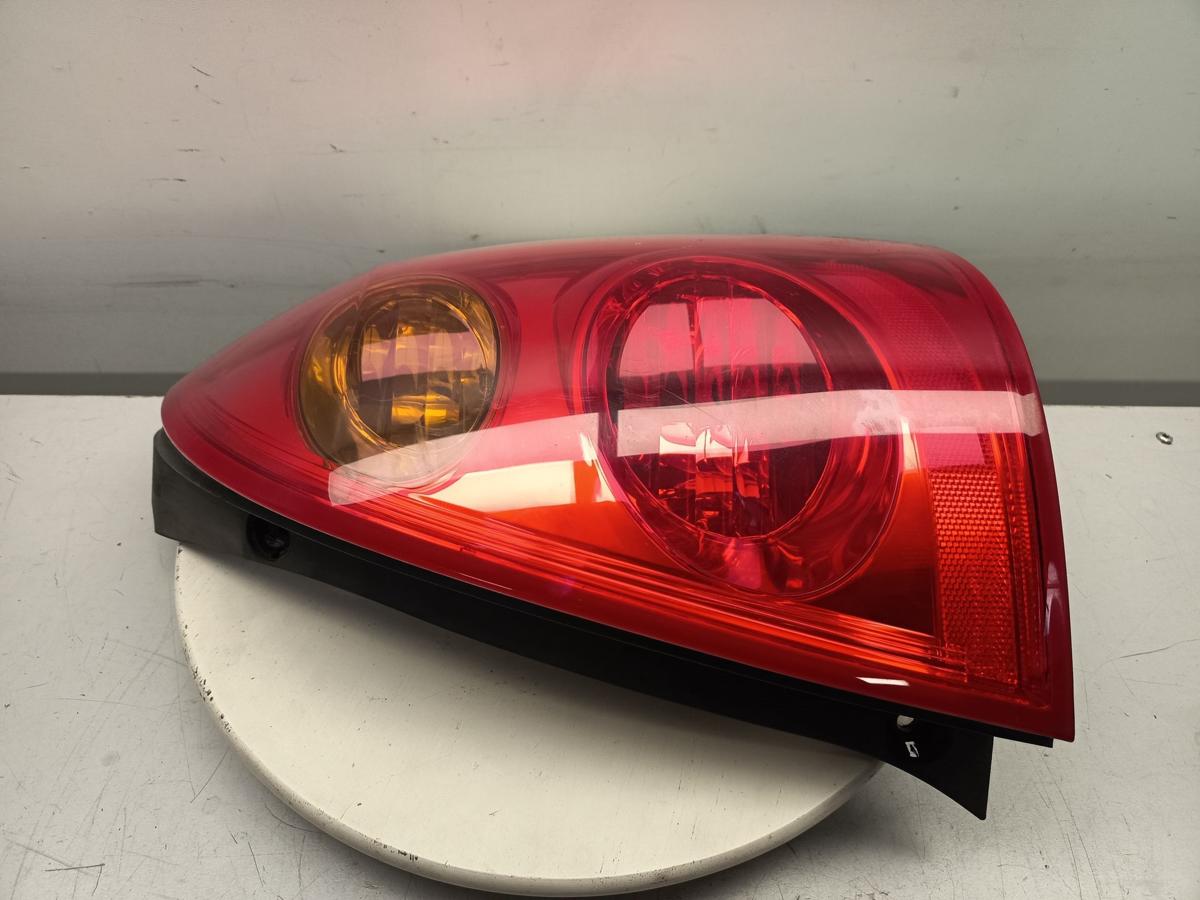 Nissan Primera P12 Kombi original R&uuml;ckleuchte rechts Baujahr 2003