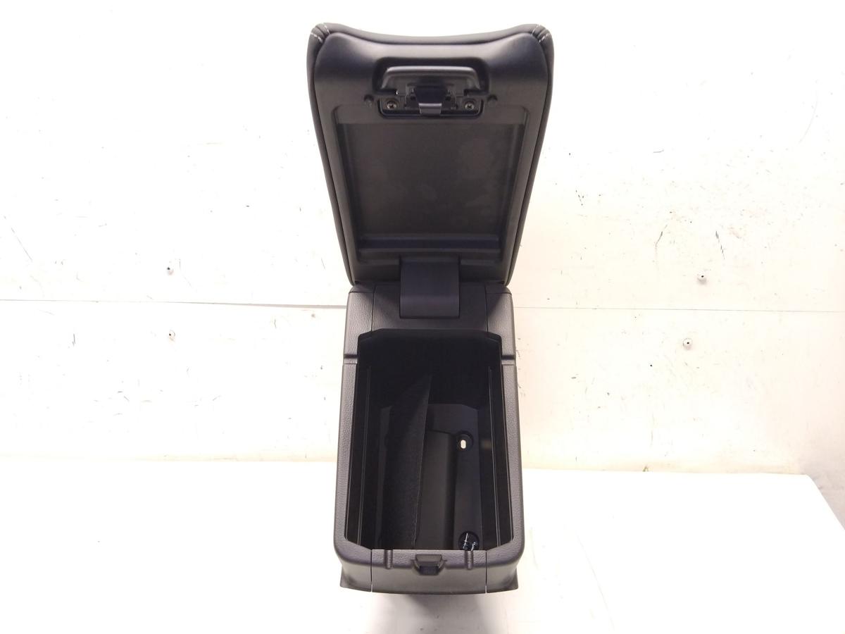 Mitsubishi Eclipse Cross original Armlehne Mittelarmlehne 4B12 Plug-IN-Hybrid