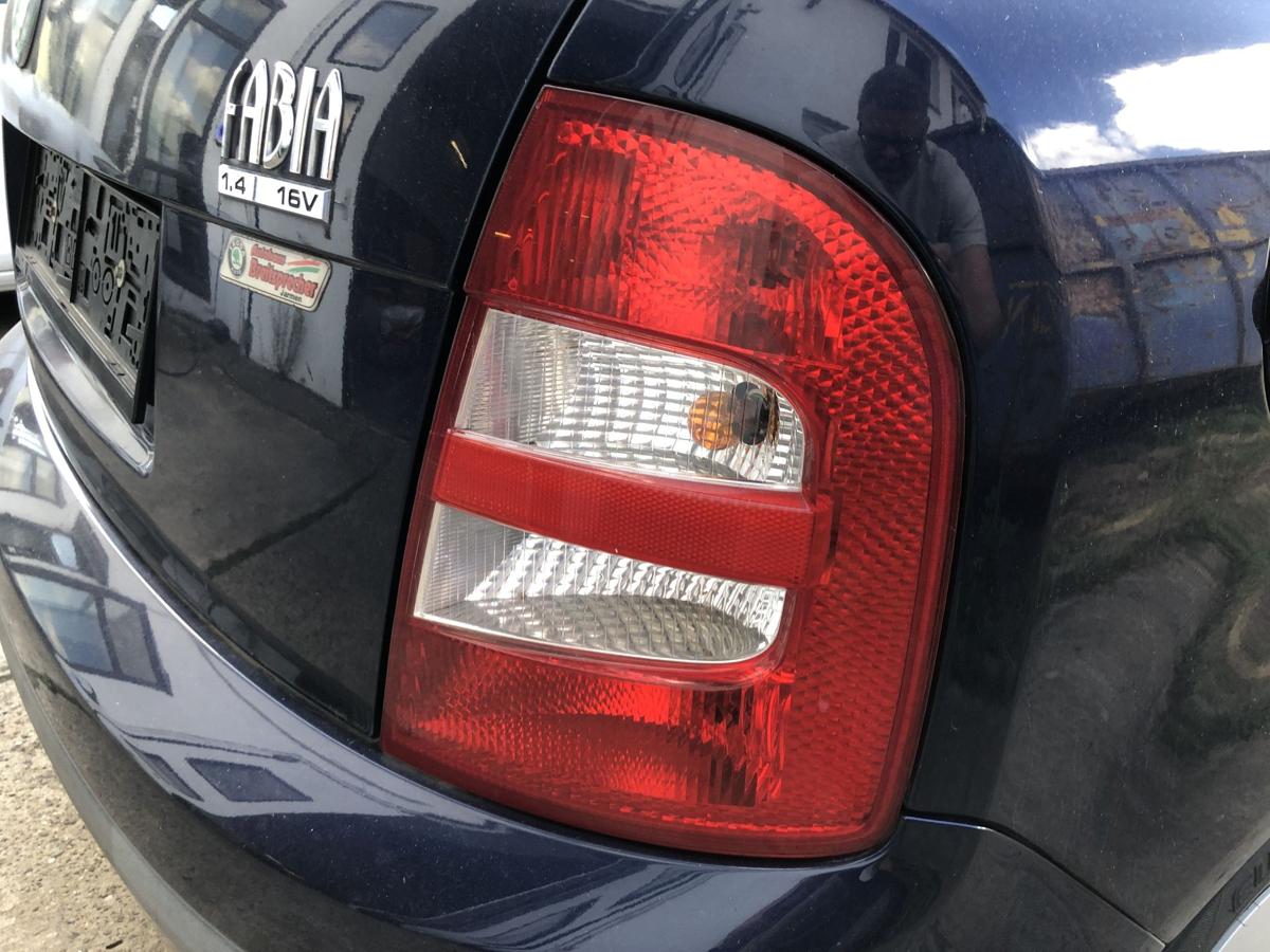 Skoda Fabia 6Y R&uuml;ckleuchte rechts R&uuml;cklicht Heckleuchte 5t&uuml;rer bis 2004