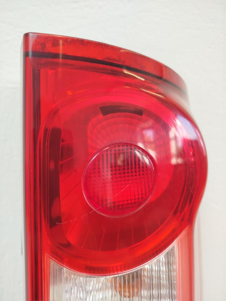 Dacia Logan MCV Rückleuchte Schlussleuchte Rücklicht Lampe hinten rechts