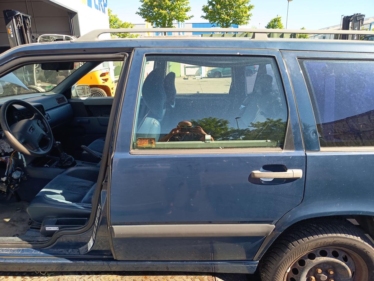 Volvo 850 Kombi original T&uuml;r hinten links Fond 417 Royalblau Bj 1995