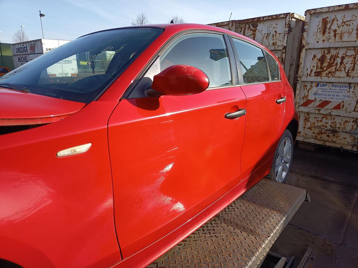 BMW E87 original T&uuml;r vorn links Fahrer Rohbau 438 Japanrot Bj 2005