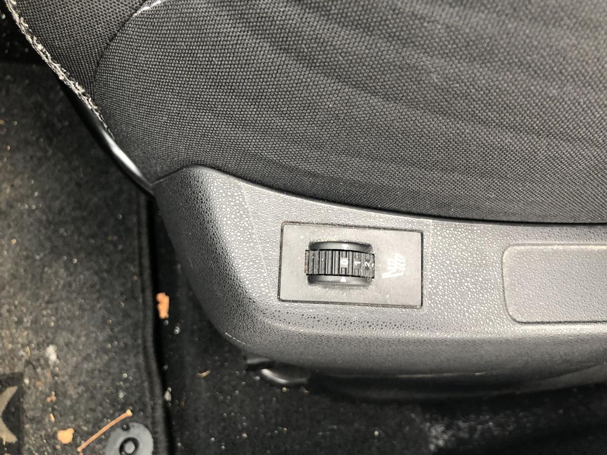 Citroen C4 II Typ N Sitz vorn links Fahrersitz Stoff mit Heizung Autositz OEM