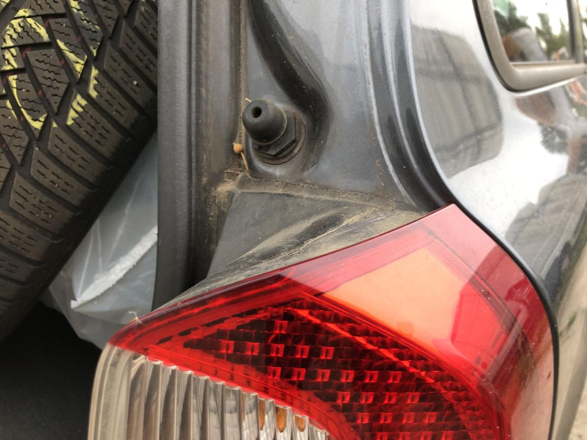 Volvo V70 Typ B R&uuml;ckleuchte rechts au&szlig;en Ecke R&uuml;cklicht Heckleuchte Kombi bis11