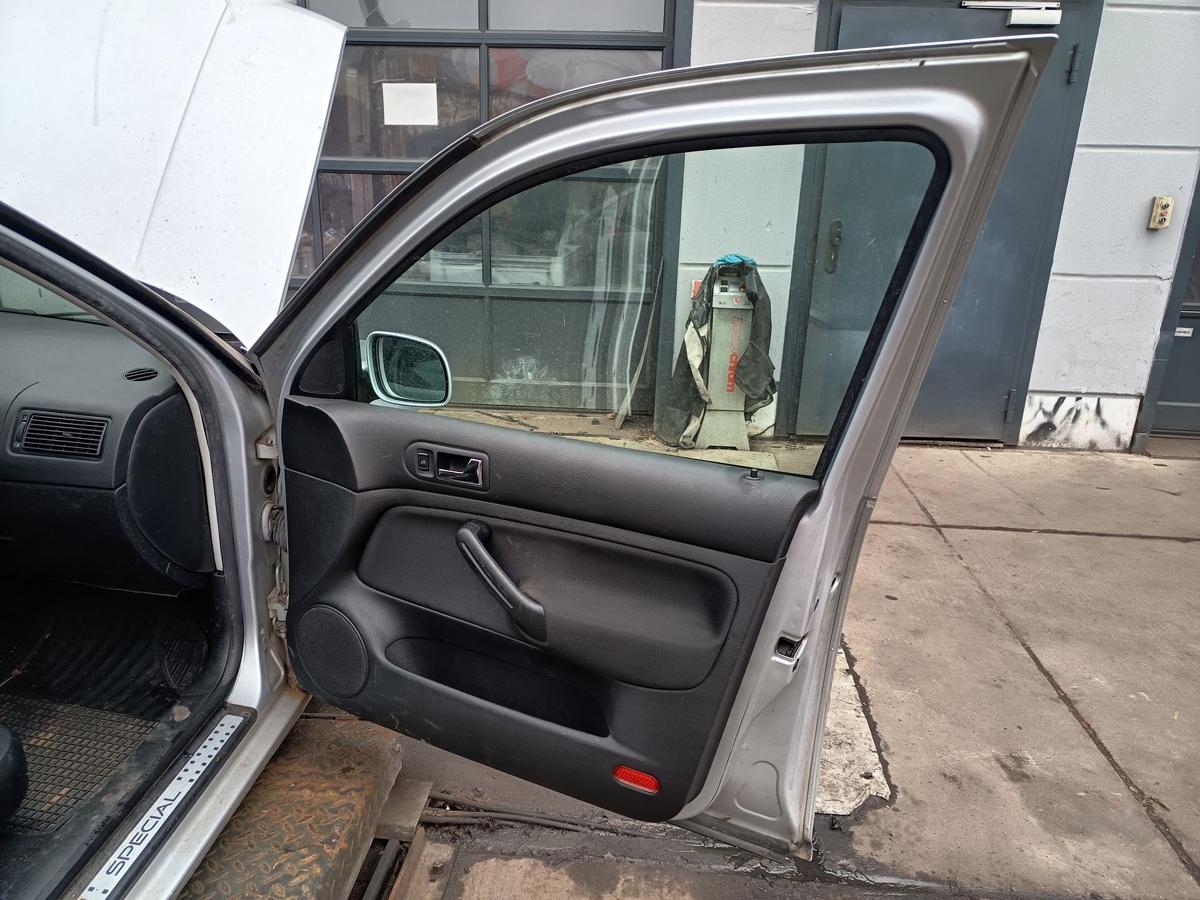 VW Golf IV original T&uuml;r vorne rechts LA7W Reflexsilber Baujahr 2002