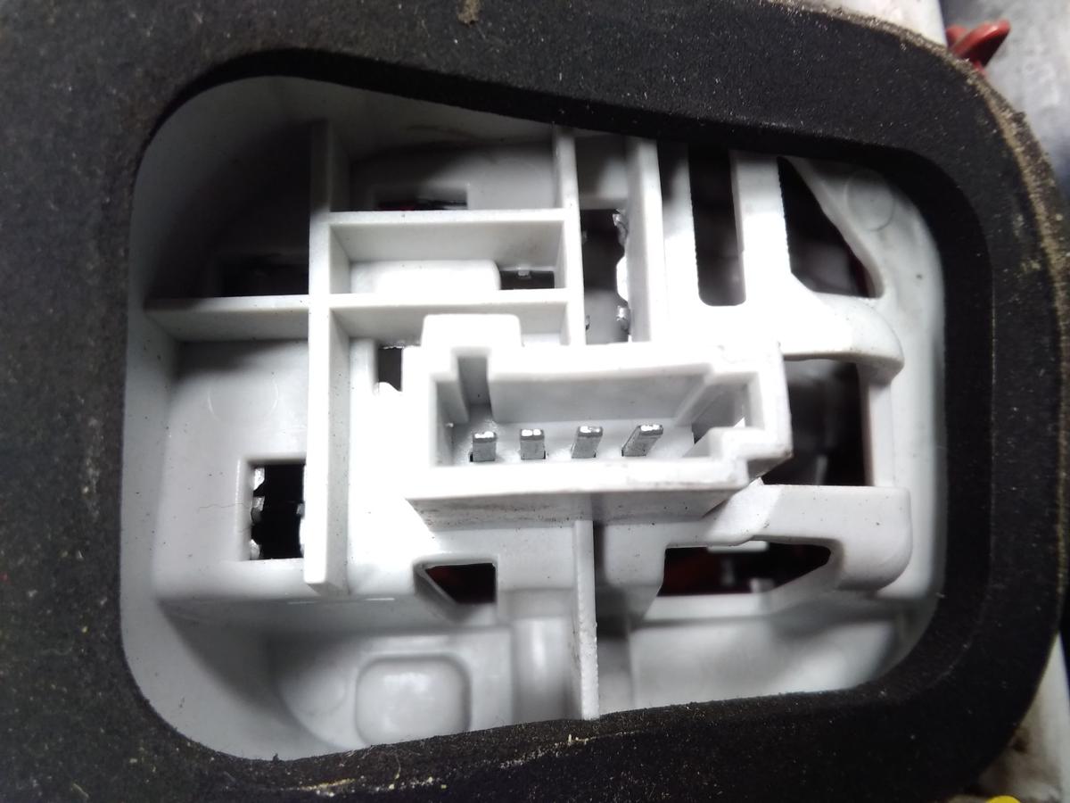 Opel Meriva B original Rückleuchte Heckleuchte rechts außen BJ2012