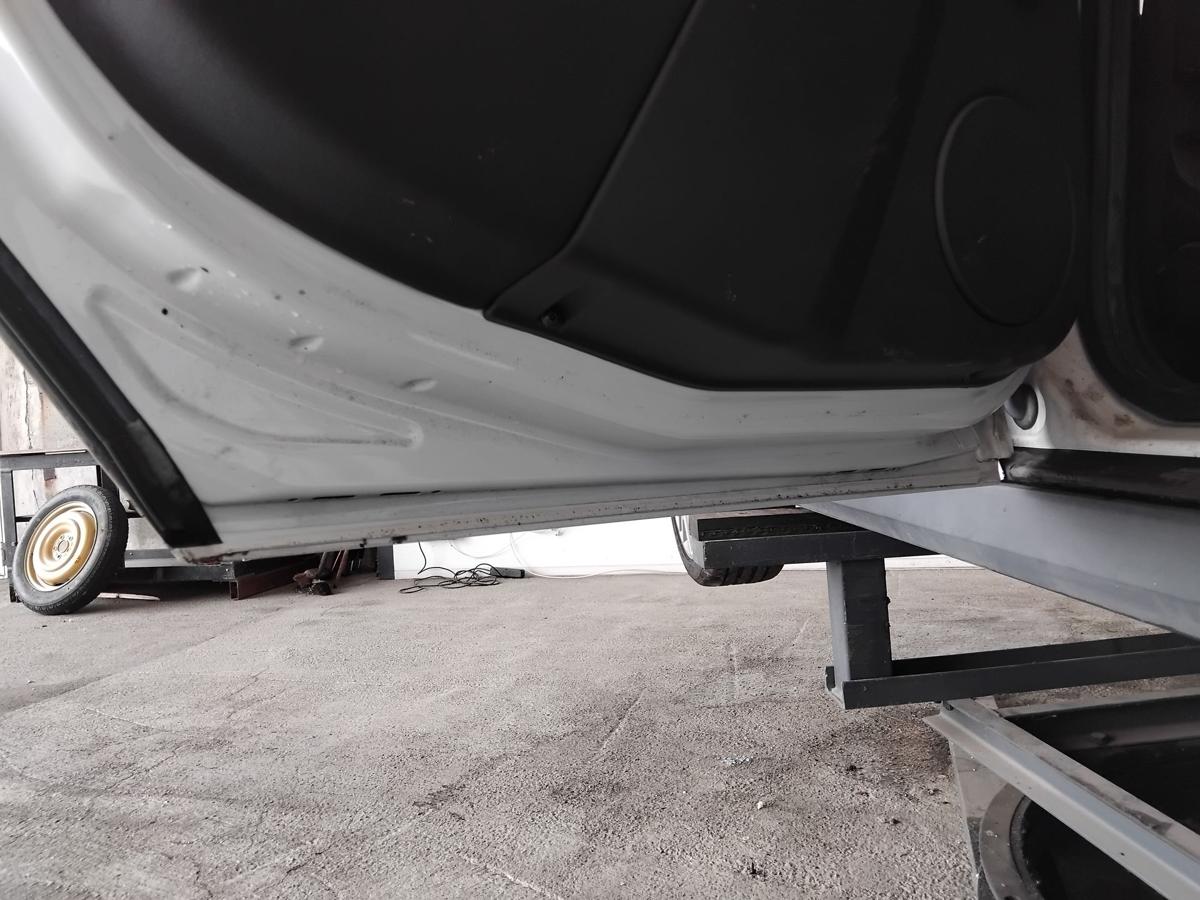 Opel Vectra C Kombi T&uuml;r hinten links Z474 Casablancawei&szlig; BJ2007