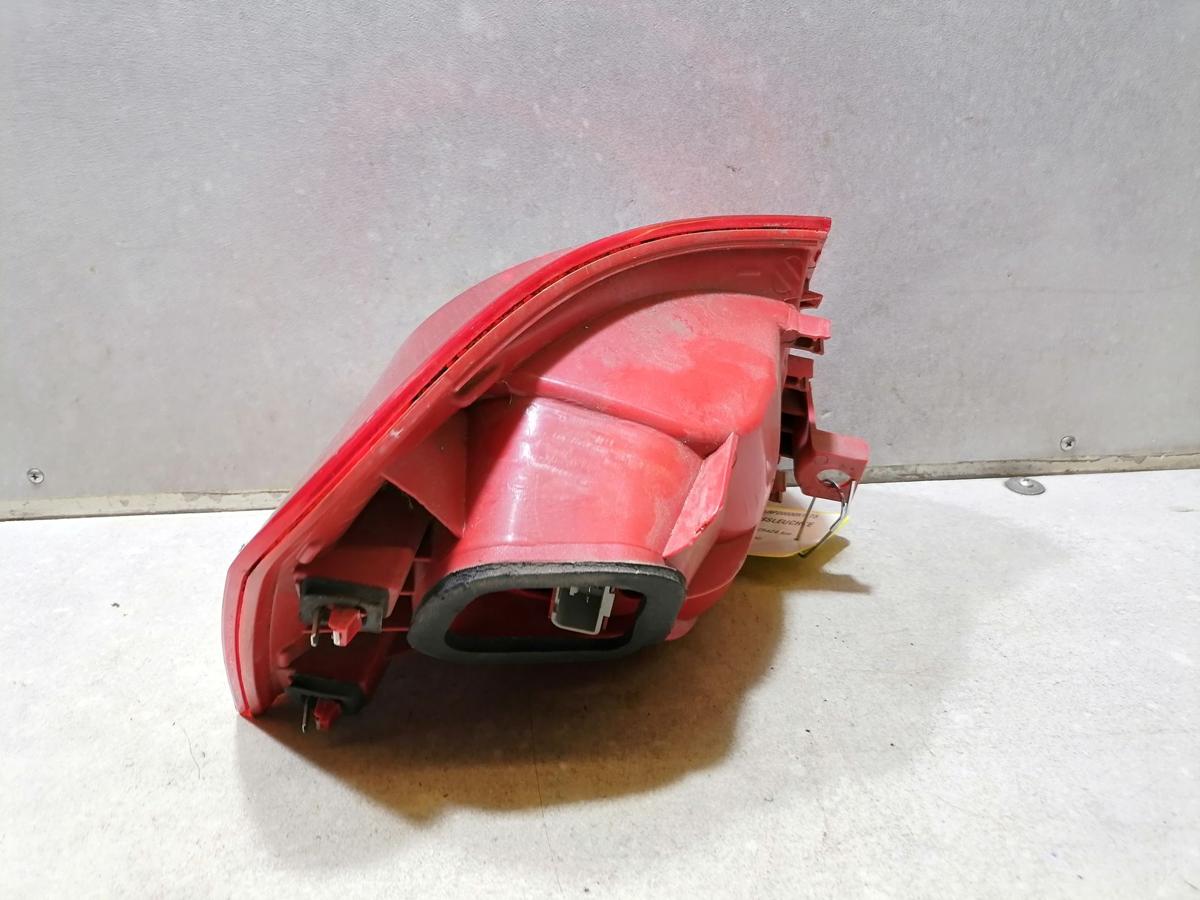 VW Passat 3C B6 Rücklicht Rückleuchte Schlussleuchte rechts außen Kombi Bj.2005