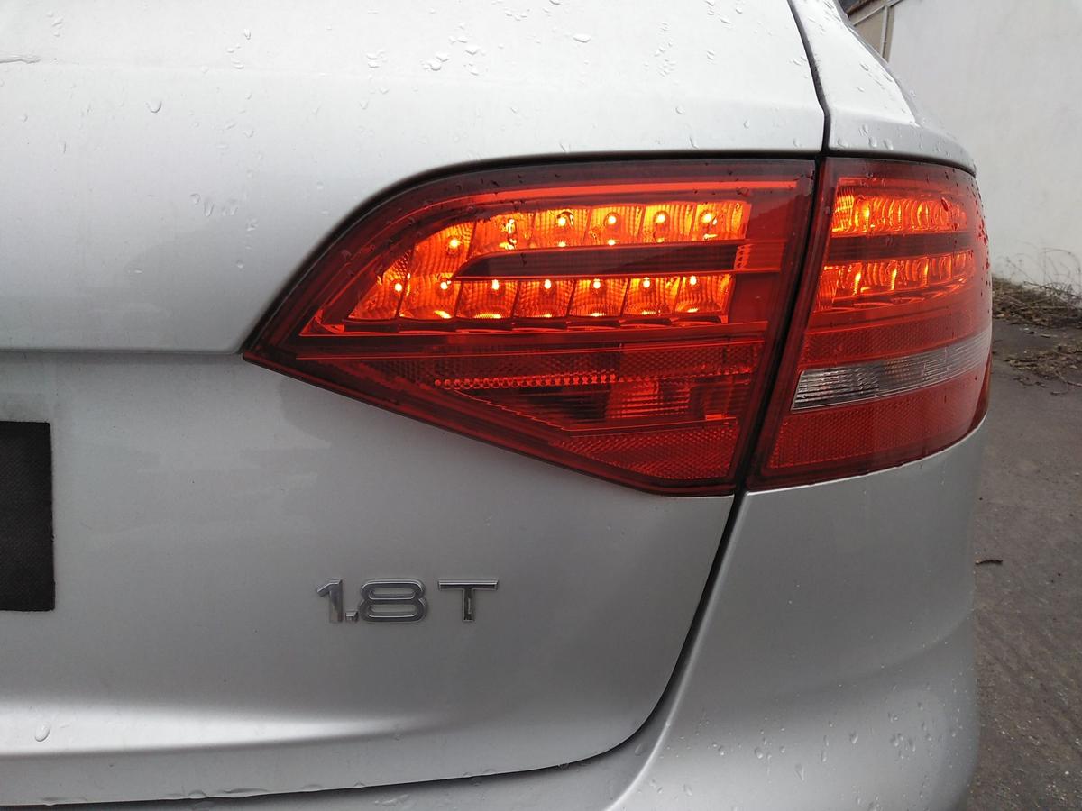 Audi A4 8K B8 Avant original R&uuml;ckleichte Heckleuchte innen rechts LED Bj.2009