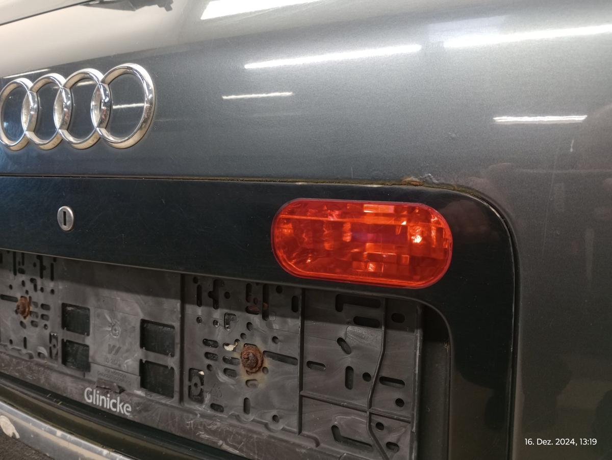 Audi A6 Avant 4B orig Heckklappe mit Scheibe Kofferraum LX7Z Grau Bj 2002