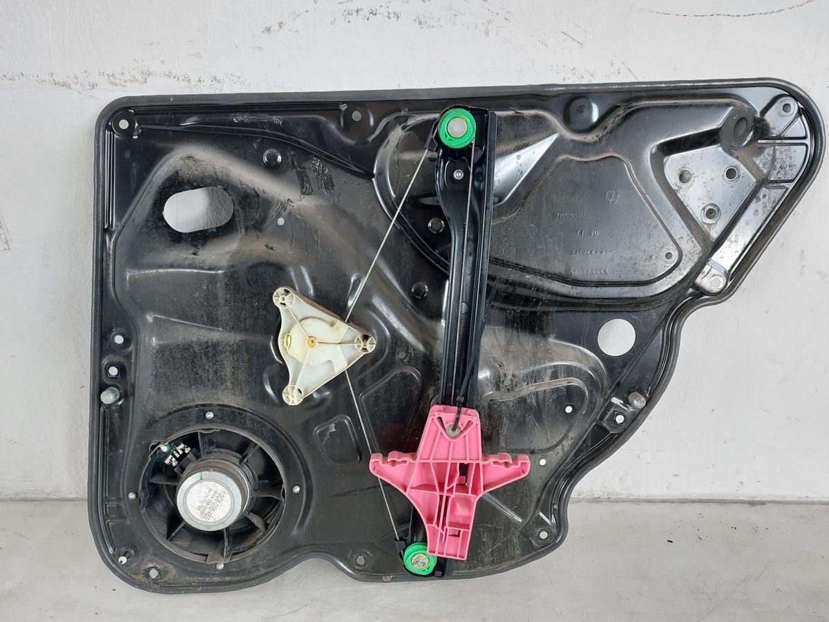 VW Passat 3C B7 Variant Fensterheber hinten links Motor Mechanik Grundplatte