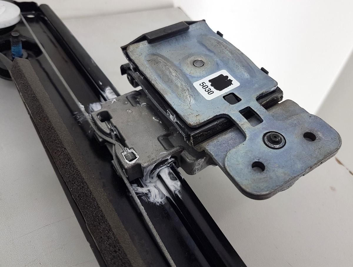 Tesla Model X Fensterheber vorn rechts Bj2022 1614125-00-E elektrisch