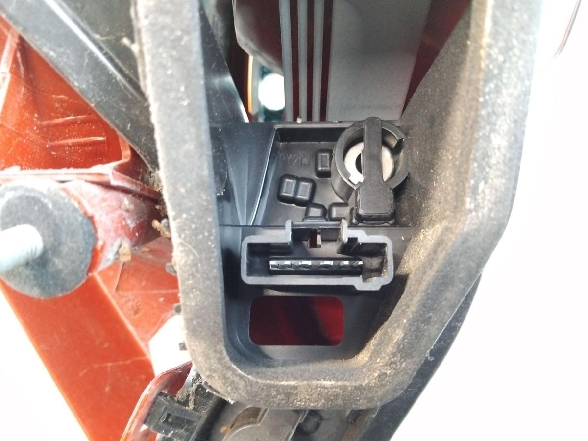 Peugeot 207 CC original R&uuml;ckleuchte Heckleuchte links Bj.2009