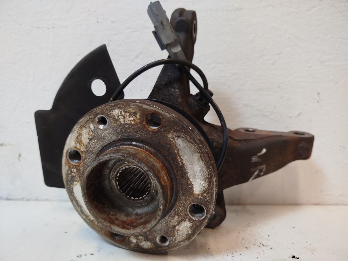 Nissan Micra K14 Achsschenkel vorn rechts Radlagergeh&auml;use Schwenklager