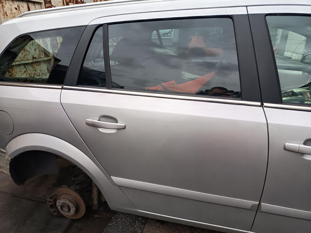 Opel Astra H Caravan Bj 2008 original Tür hinten rechts Z157 Starsilber III