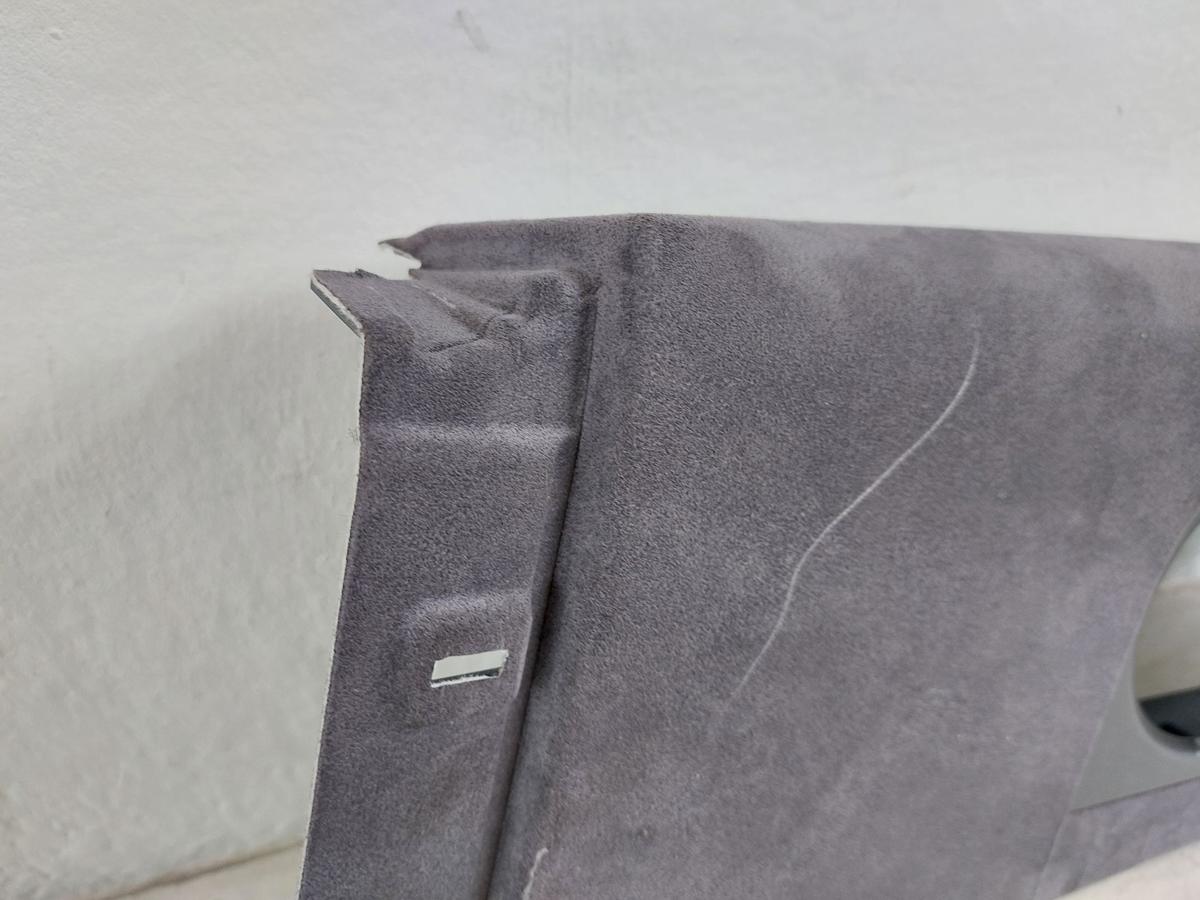 NIO ET7 Elektro Innenverkleidung B-Säule links oben Gurtdurchführung Microfaser