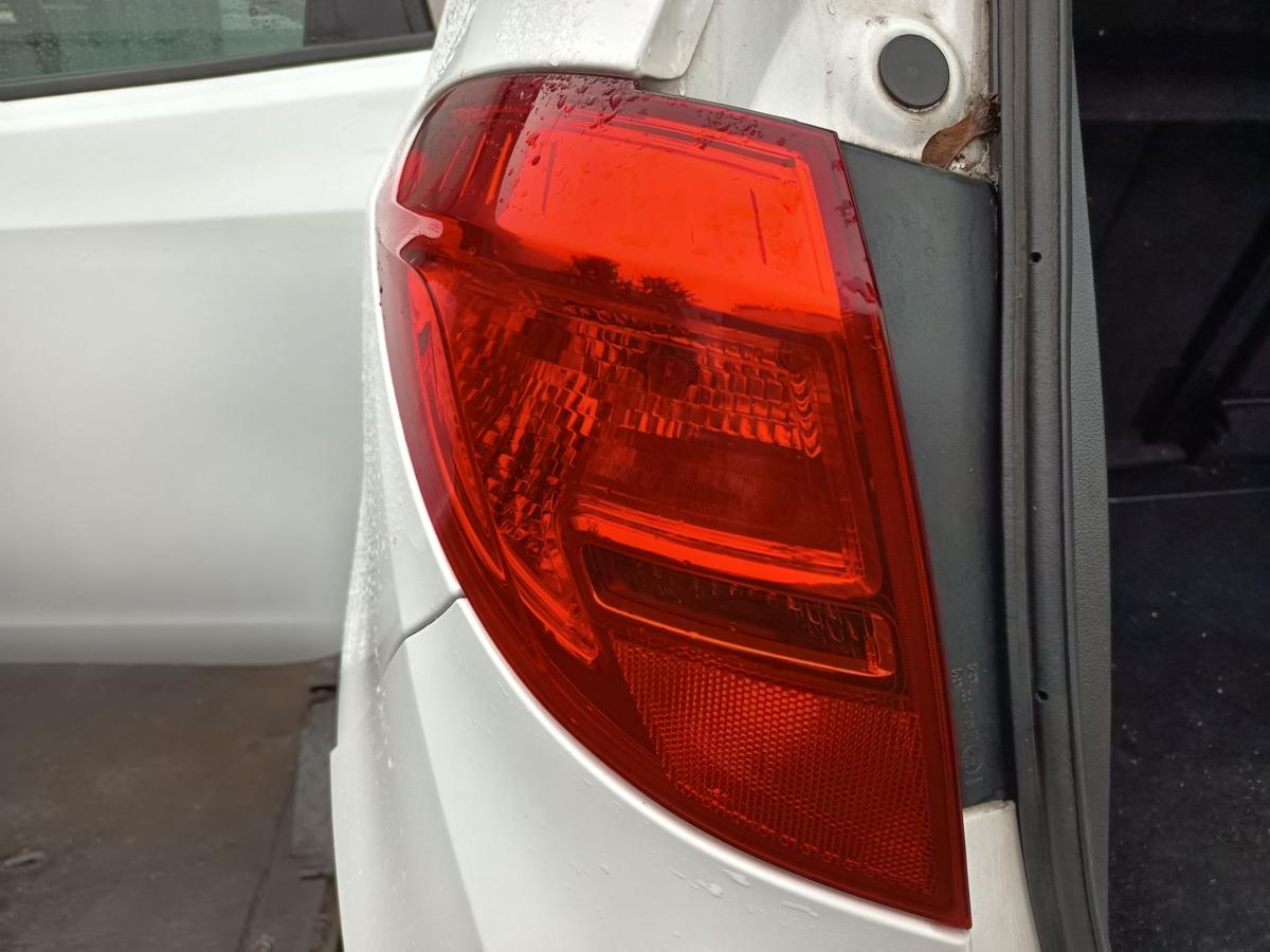 Opel Mervia B original R&uuml;ckleuchte links aussen Heckschlusslicht Bj 2012