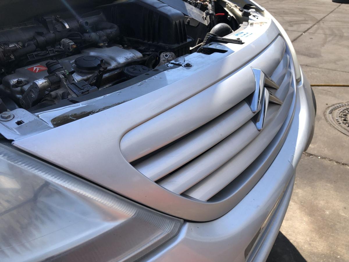 Citroen C3 original Kühlergrill Stoßstange vorn/Front EZR Alugrau Bj 2003