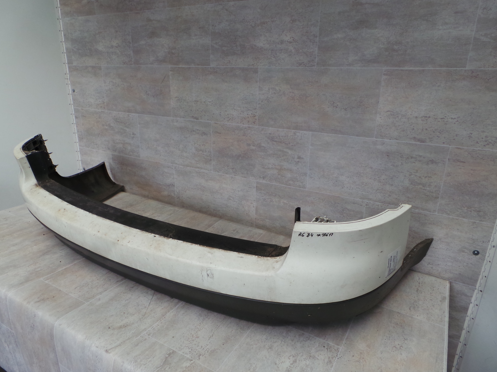 Audi A6 4B Avant Bj.97-01 Stoßstange hinten Stoßfänger LY9G Casablanca Weiss