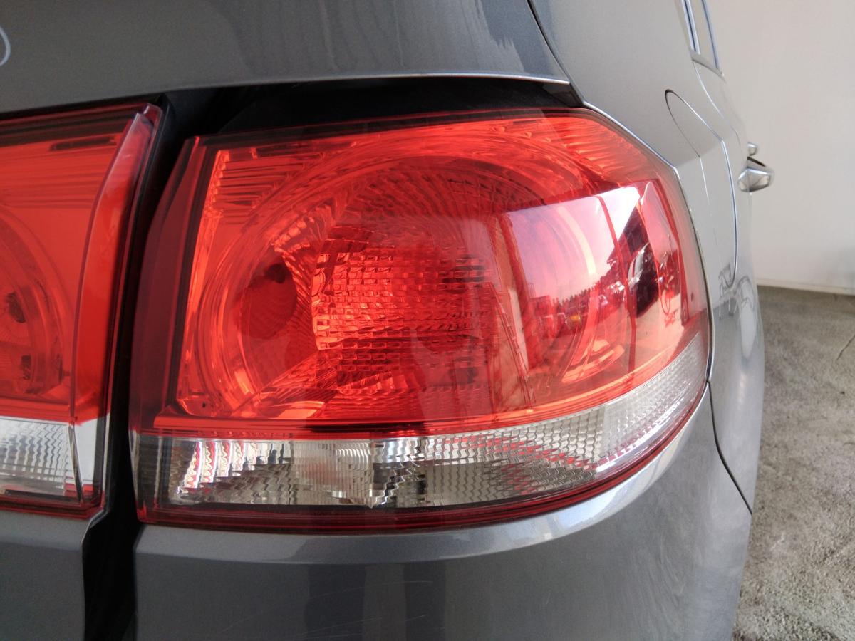 VW Golf 6 original Rückleuchte Schlussleuchte rechts außen Fließheck BJ2012