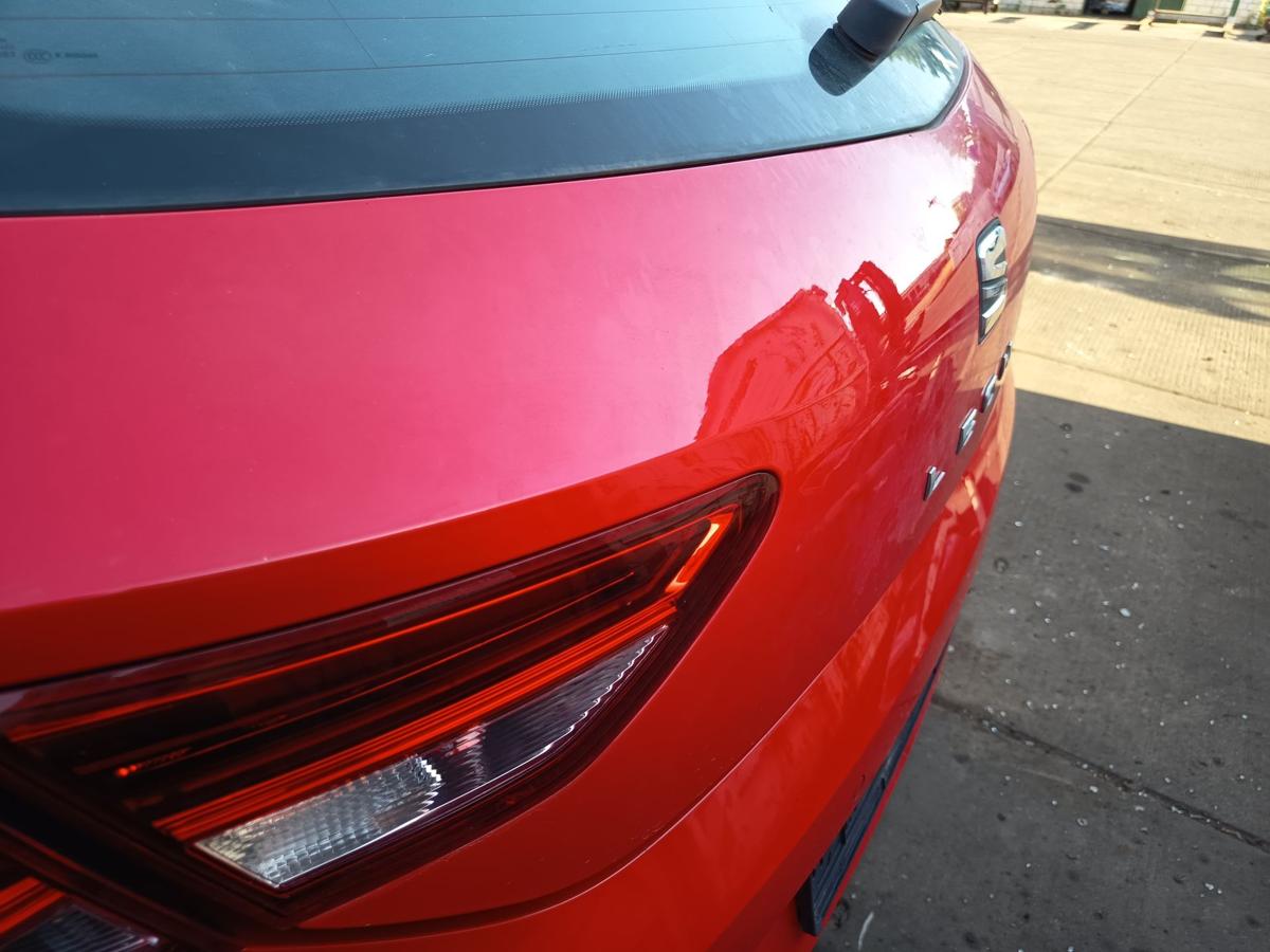 Seat Leon III Limousine original Heckklappe mit Scheibe S3H Purrot Bj2014